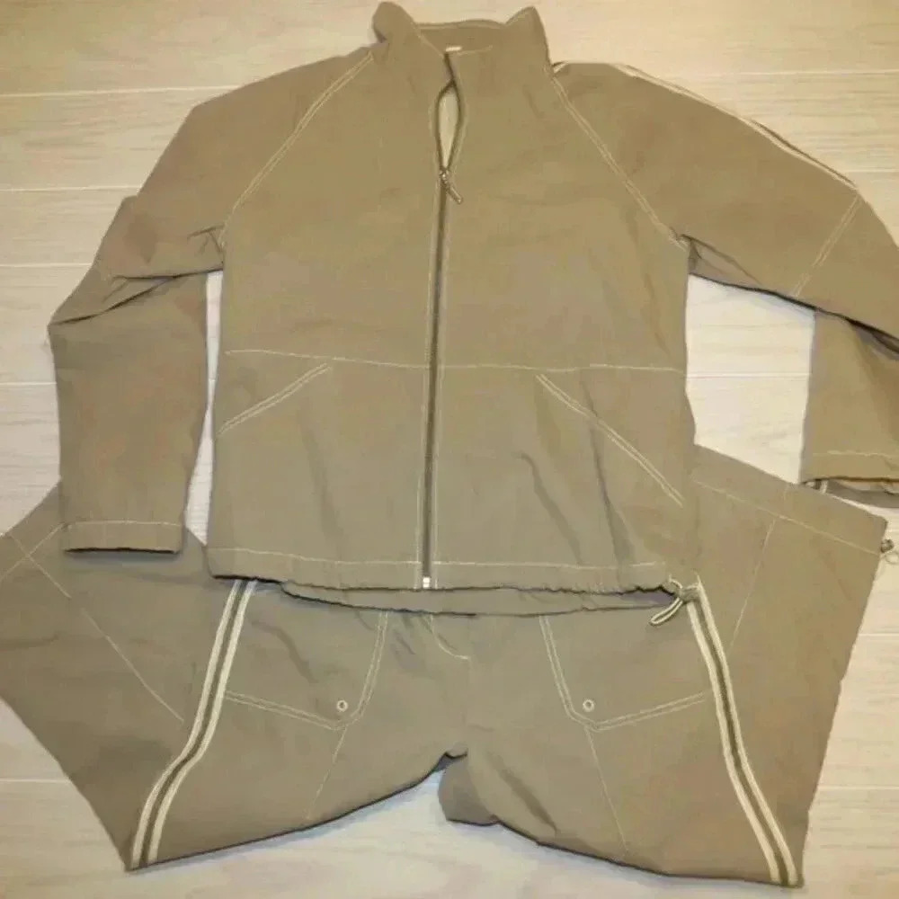 Vintage Dress Barn Track Warm Up Suit.   Bottoms are M & Jacket is Small